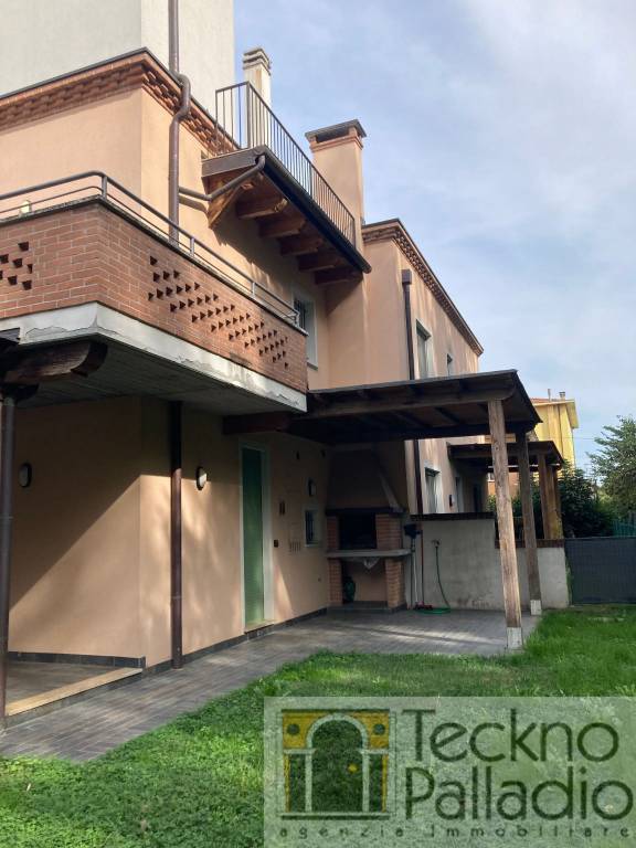 casa indipendente in vendita a Caldogno in zona Rettorgole