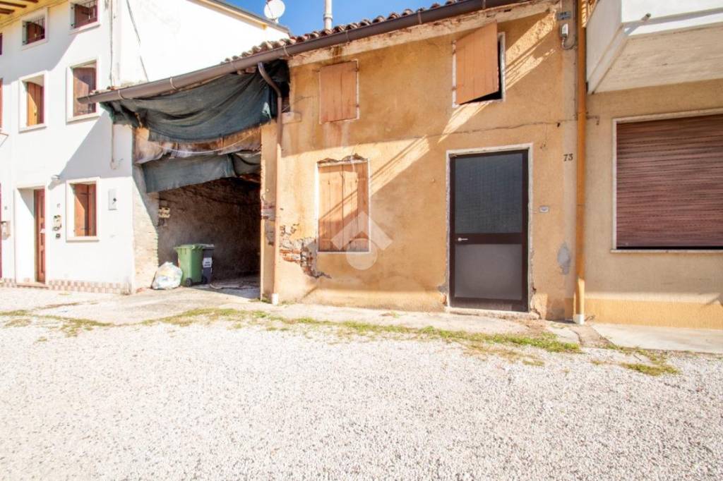 casa indipendente in vendita a Caldogno