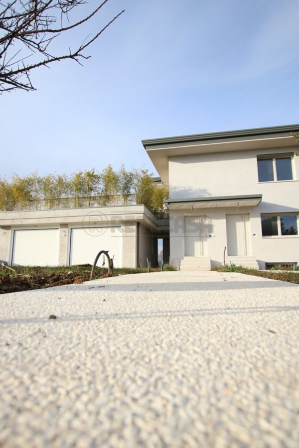 casa indipendente in vendita a Caldogno in zona Cresole