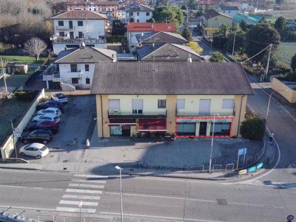 negozio in vendita a Caldogno in zona Cresole