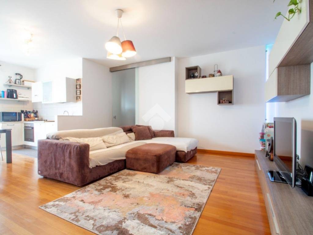 appartamento in vendita a Caldogno in zona Cresole