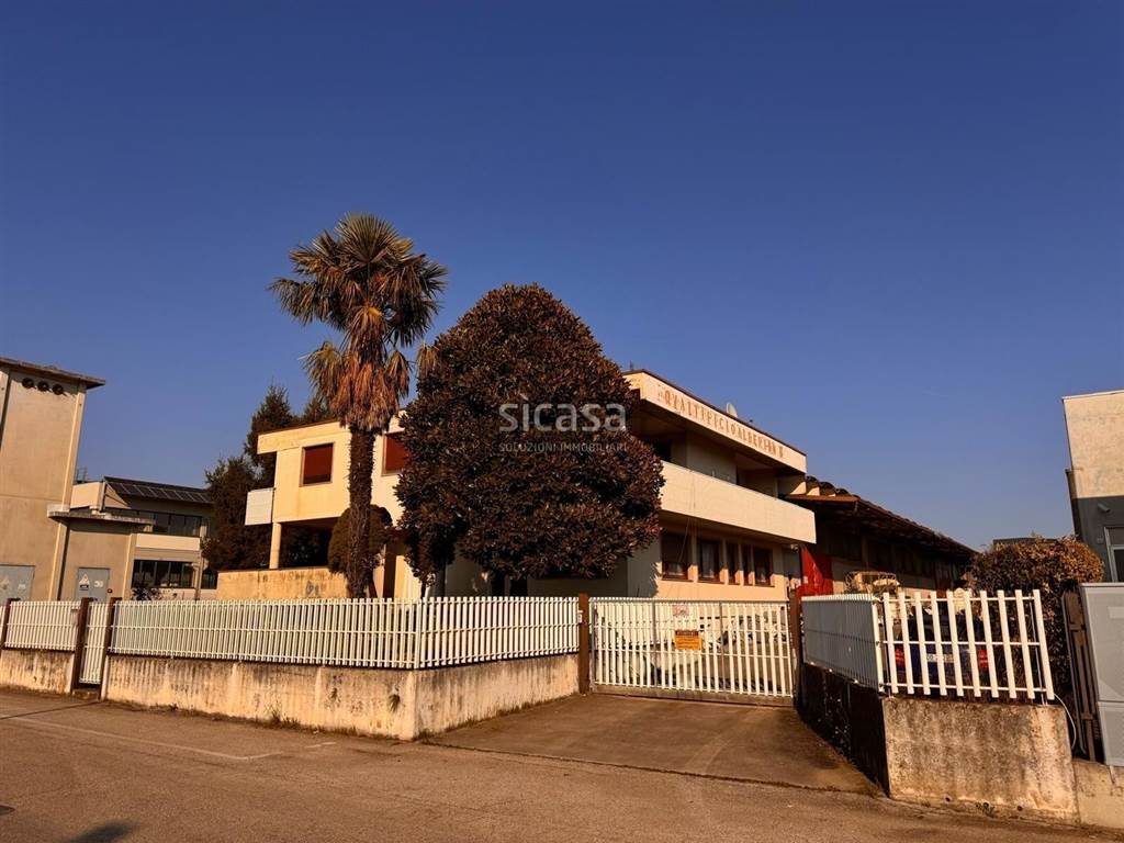 casa indipendente in vendita a Caldogno