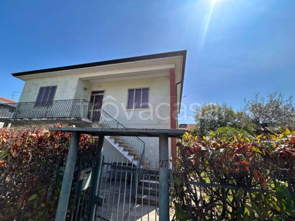 casa indipendente in vendita a Caldogno in zona Cresole