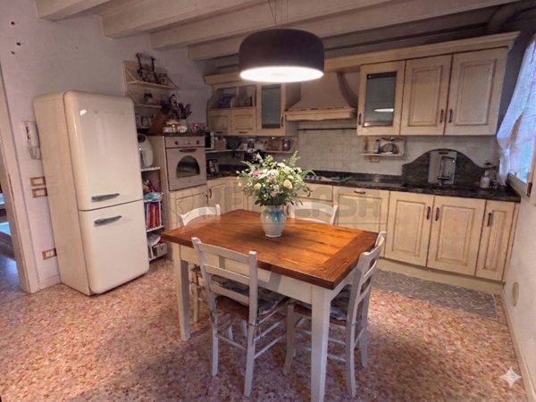 casa indipendente in vendita a Caldogno