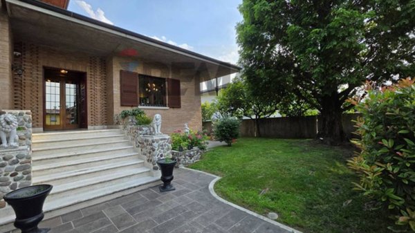 casa indipendente in vendita a Caldogno
