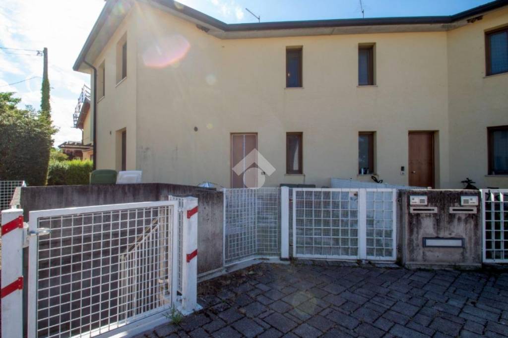 casa indipendente in vendita a Caldogno