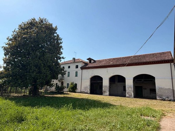 casa indipendente in vendita a Caldogno