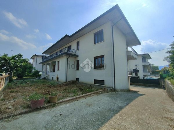 casa indipendente in vendita a Caldogno