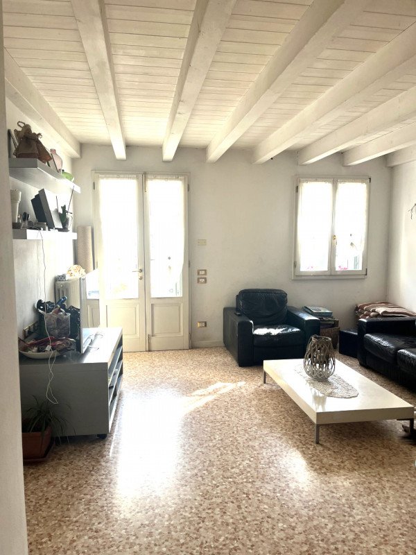 casa indipendente in vendita a Caldogno