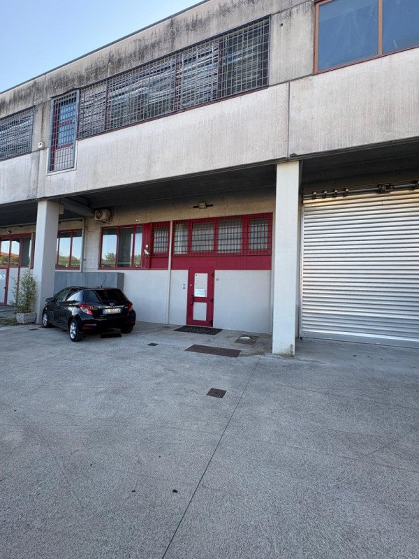 ufficio in vendita a Caldogno in zona Cresole
