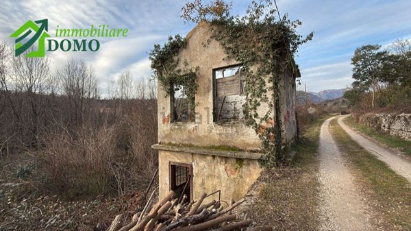 casa indipendente in vendita a Caltrano