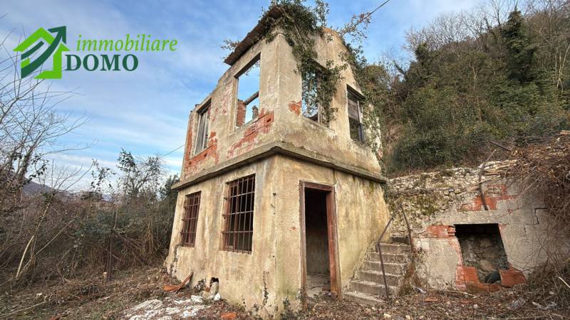casa indipendente in vendita a Caltrano in zona Maglio