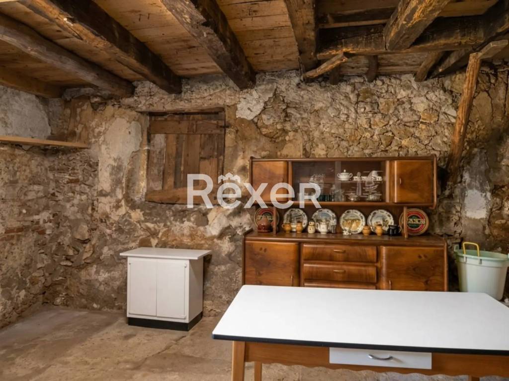 casa indipendente in vendita a Caltrano in zona Maglio