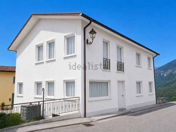 casa semindipendente in vendita a Caltrano in zona Camisino