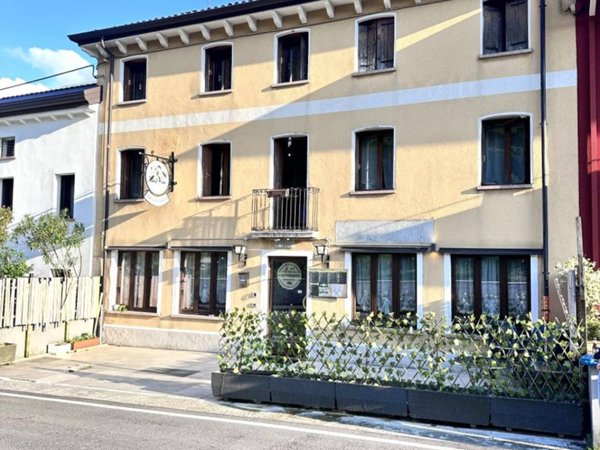 casa semindipendente in vendita a Caltrano in zona Maglio