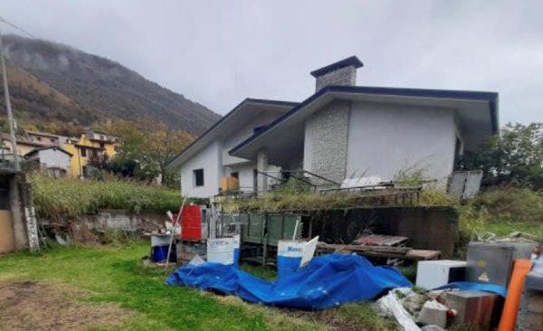 casa indipendente in vendita a Caltrano