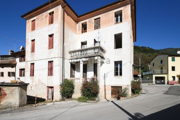 casa indipendente in vendita a Calvene