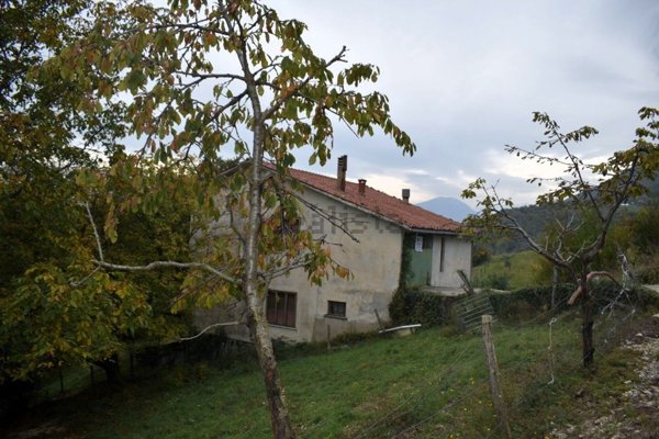 casa indipendente in vendita a Calvene