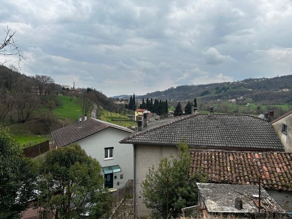 casa indipendente in vendita a Calvene