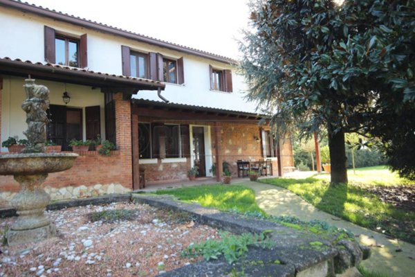 casa indipendente in vendita a Camisano Vicentino