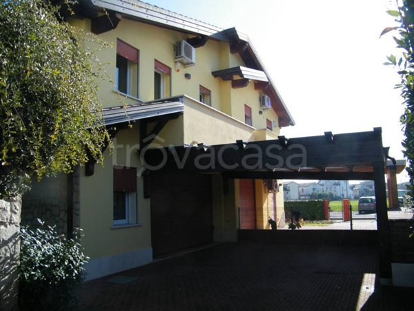 casa indipendente in vendita a Camisano Vicentino