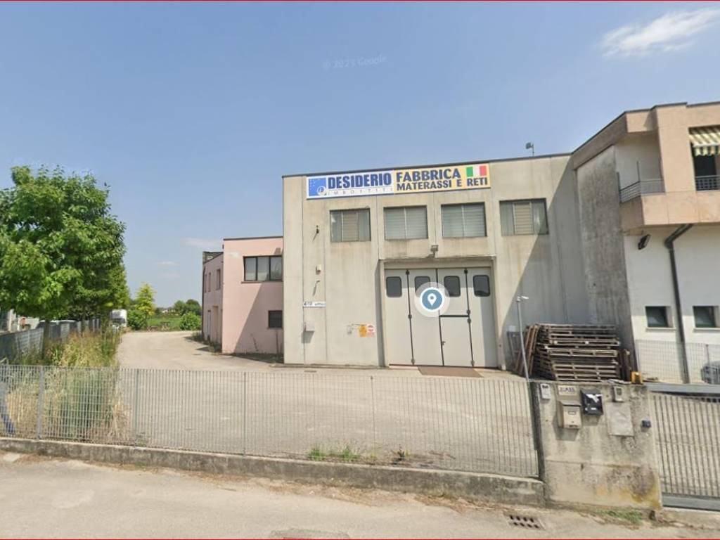 locale commerciale in vendita a Camisano Vicentino