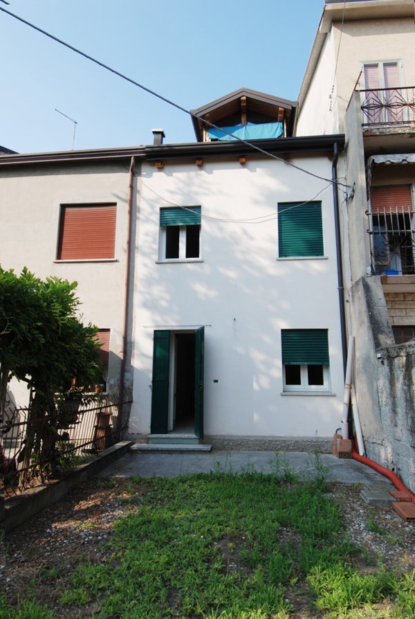 casa semindipendente in vendita a Camisano Vicentino