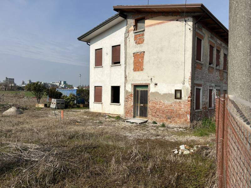 casa indipendente in vendita a Camisano Vicentino