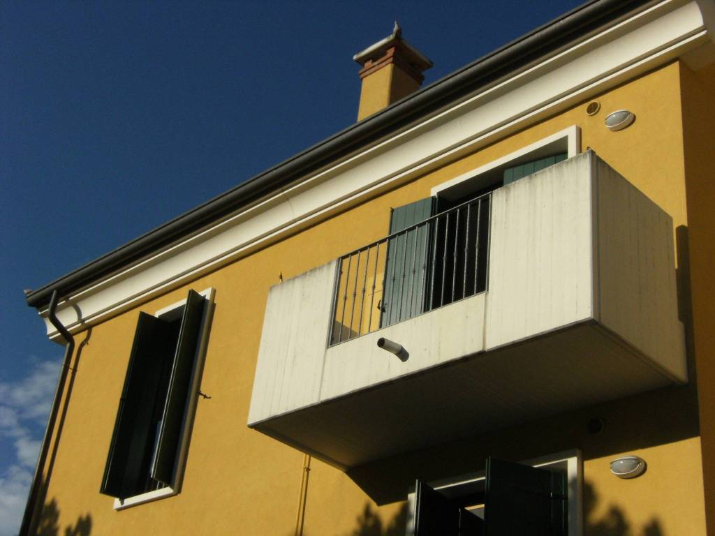 appartamento in vendita a Camisano Vicentino in zona Rampazzo