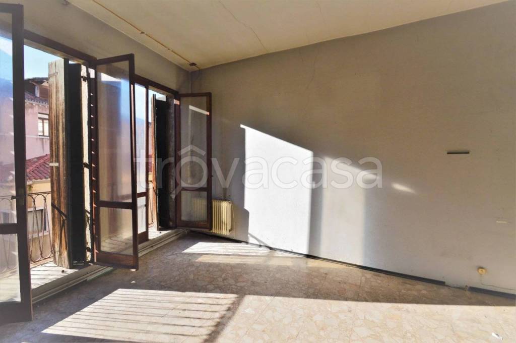 appartamento in vendita a Camisano Vicentino in zona Santa Maria