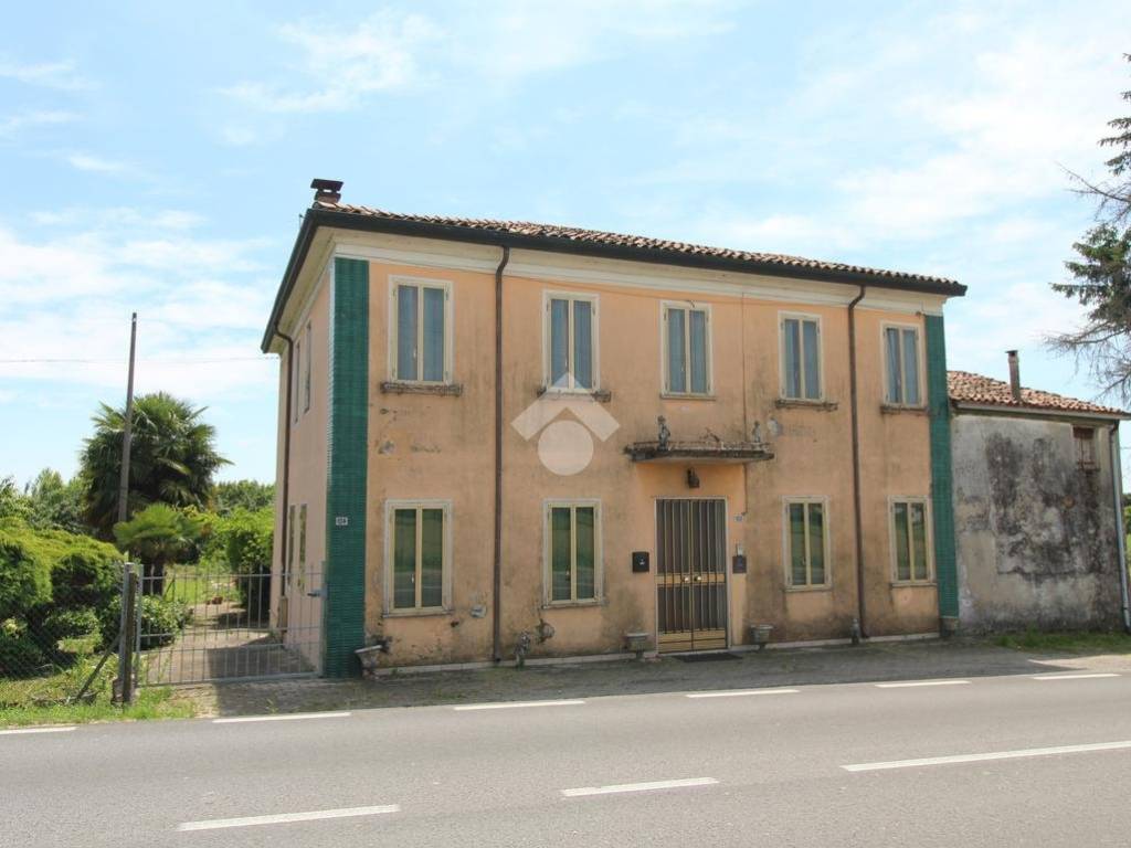 casa indipendente in vendita a Camisano Vicentino
