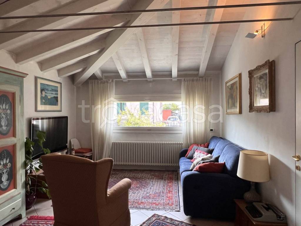 casa indipendente in vendita a Camisano Vicentino in zona Santa Maria