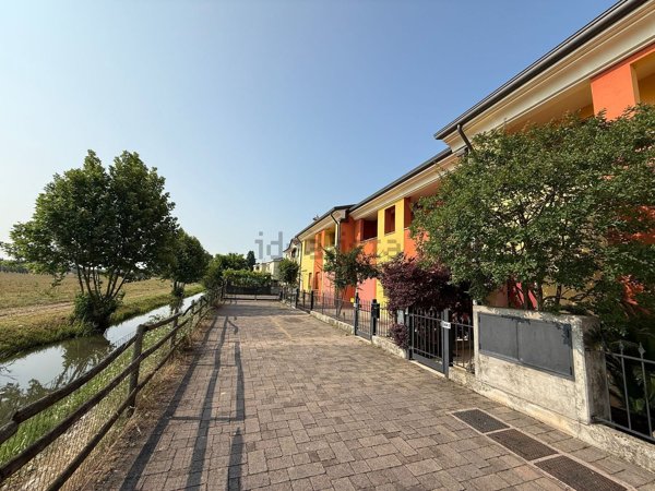 casa indipendente in vendita a Camisano Vicentino