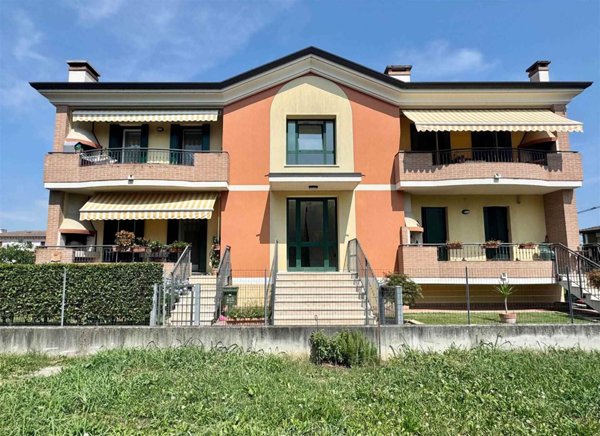 appartamento in vendita a Camisano Vicentino in zona Rampazzo