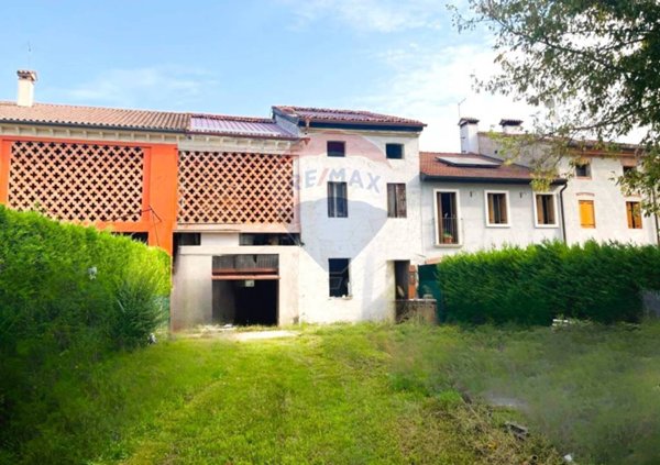 casa indipendente in vendita a Camisano Vicentino