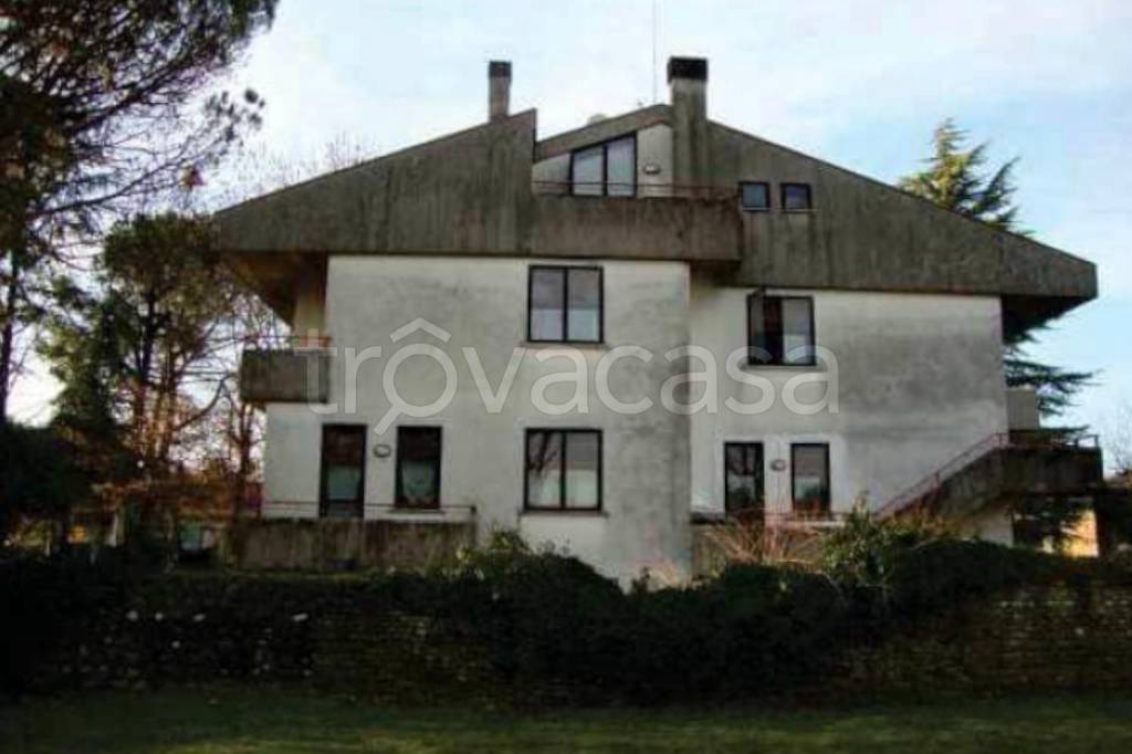 appartamento in vendita a Camisano Vicentino in zona Santa Maria