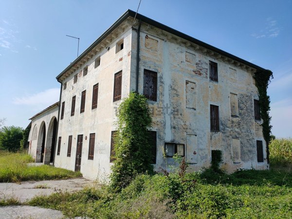 casale in vendita a Camisano Vicentino