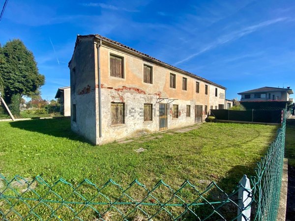 casale in vendita a Camisano Vicentino