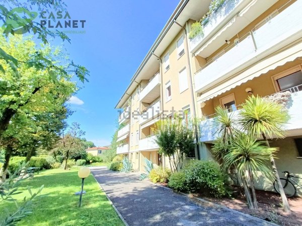 appartamento in vendita a Camisano Vicentino in zona Santa Maria