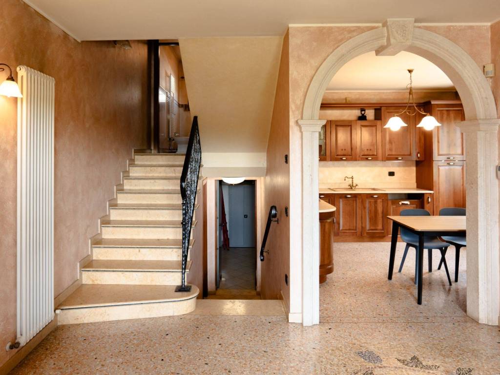 casa indipendente in vendita a Camisano Vicentino in zona Santa Maria