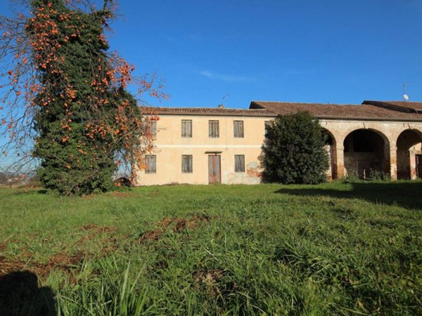 terreno edificabile in vendita a Camisano Vicentino