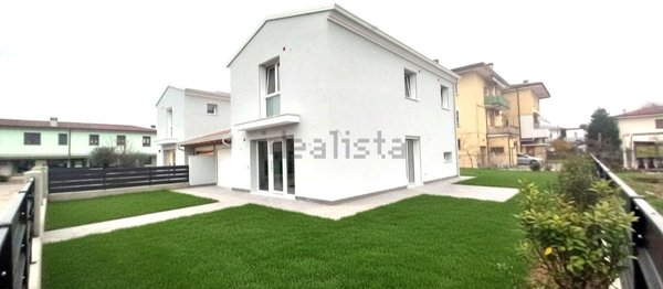 casa indipendente in vendita a Camisano Vicentino in zona Santa Maria