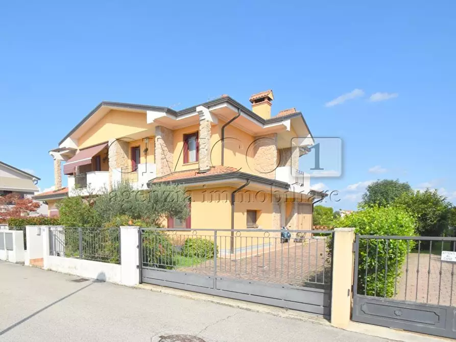 casa indipendente in vendita a Camisano Vicentino in zona Santa Maria
