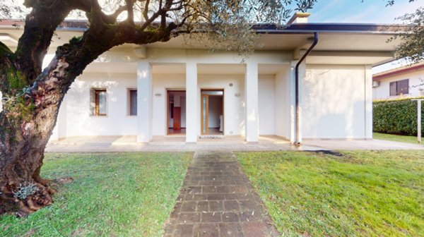 casa indipendente in vendita a Camisano Vicentino