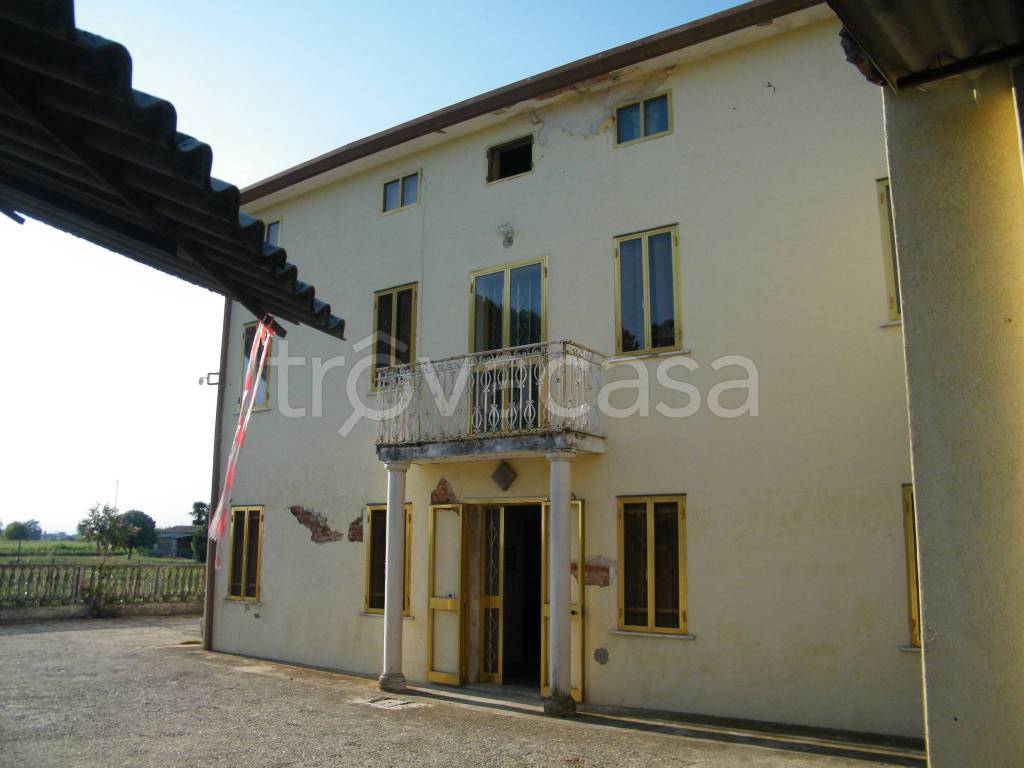 casa indipendente in vendita a Camisano Vicentino