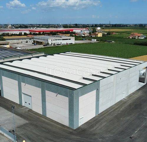 locale commerciale in vendita a Camisano Vicentino