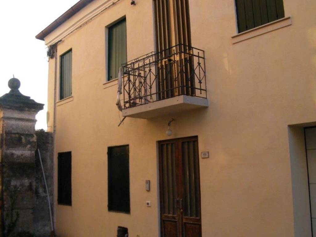 casa indipendente in vendita a Camisano Vicentino