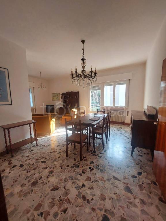 appartamento in vendita a Camisano Vicentino in zona Santa Maria