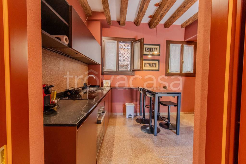 appartamento in vendita a Camisano Vicentino in zona Santa Maria