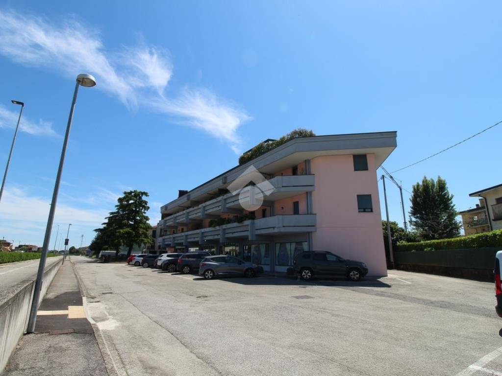 appartamento in vendita a Camisano Vicentino in zona Santa Maria